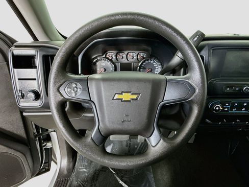 Used 2018 Chevrolet Silverado 1500 Custom w/ Custom Value Package RWD image 13
