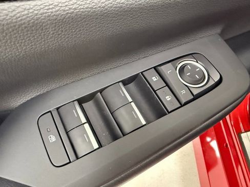 New 2026 Toyota Prius Plug-In Hybrid image 28