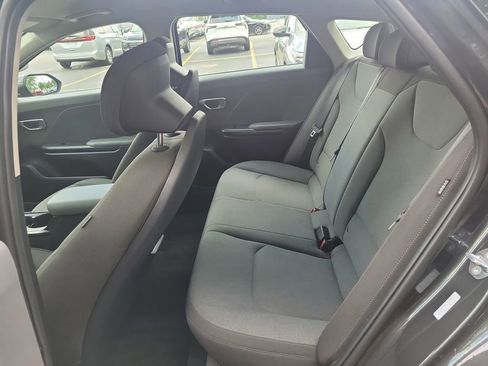 Used 2025 Kia K4 FWD image 12