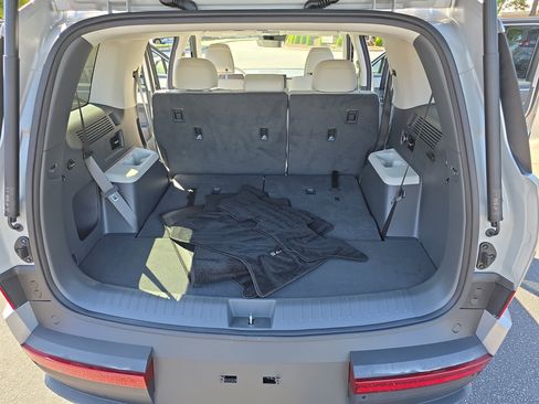 Used 2024 Hyundai Santa Fe SEL FWD image 13