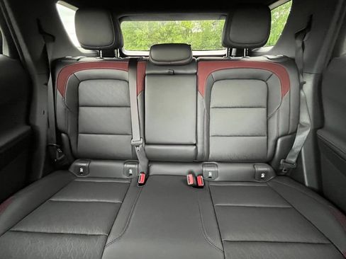 New 2026 Chevrolet Equinox RS w/ Convenience Package III AWD/4WD image 15