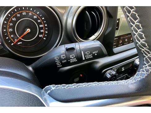 Used 2023 Jeep Wrangler Unlimited Sahara AWD/4WD image 21