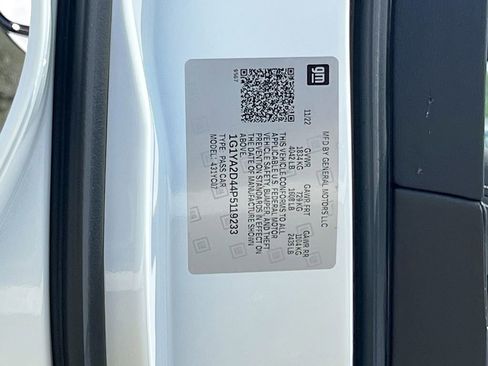 Used 2023 Chevrolet Corvette Stingray Coupe w/ Z51 Performance Package image 26