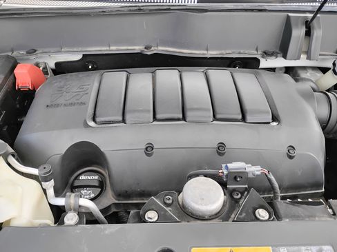 Used 2014 Chevrolet Traverse LT FWD image 36