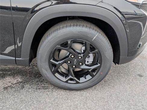 New 2026 Chevrolet Trax LT w/ Midnight Edition image 5