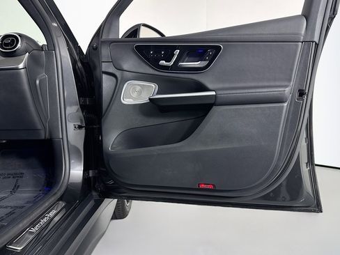 Used 2023 Mercedes-Benz GLC 300 image 23