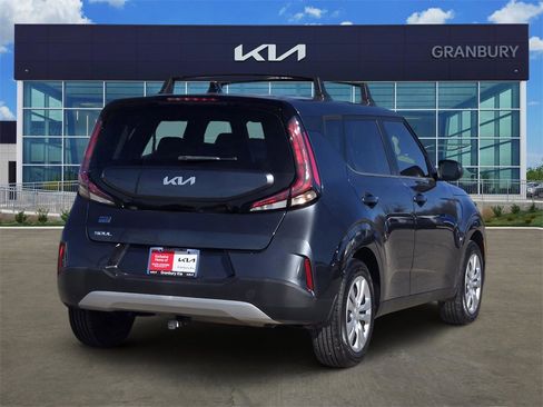 Certified 2023 Kia Soul LX image 5