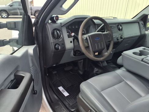 Used 2014 Ford F250 XL RWD image 6