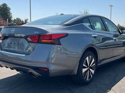 Used 2020 Nissan Altima 2.5 SV AWD/4WD image 5