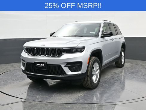 New 2025 Jeep Grand Cherokee Laredo X w/ Luxury Tech Group I AWD/4WD image 2