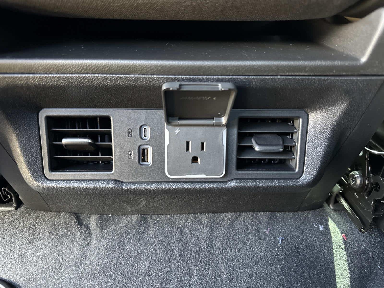 New 2026 Chevrolet Silverado 1500 RST AWD/4WD image 9