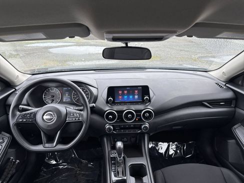 Used 2025 Nissan Sentra S FWD image 28
