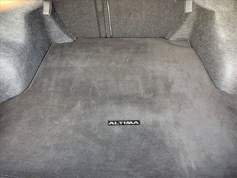 Used 2024 Nissan Altima 2.5 SV image 6