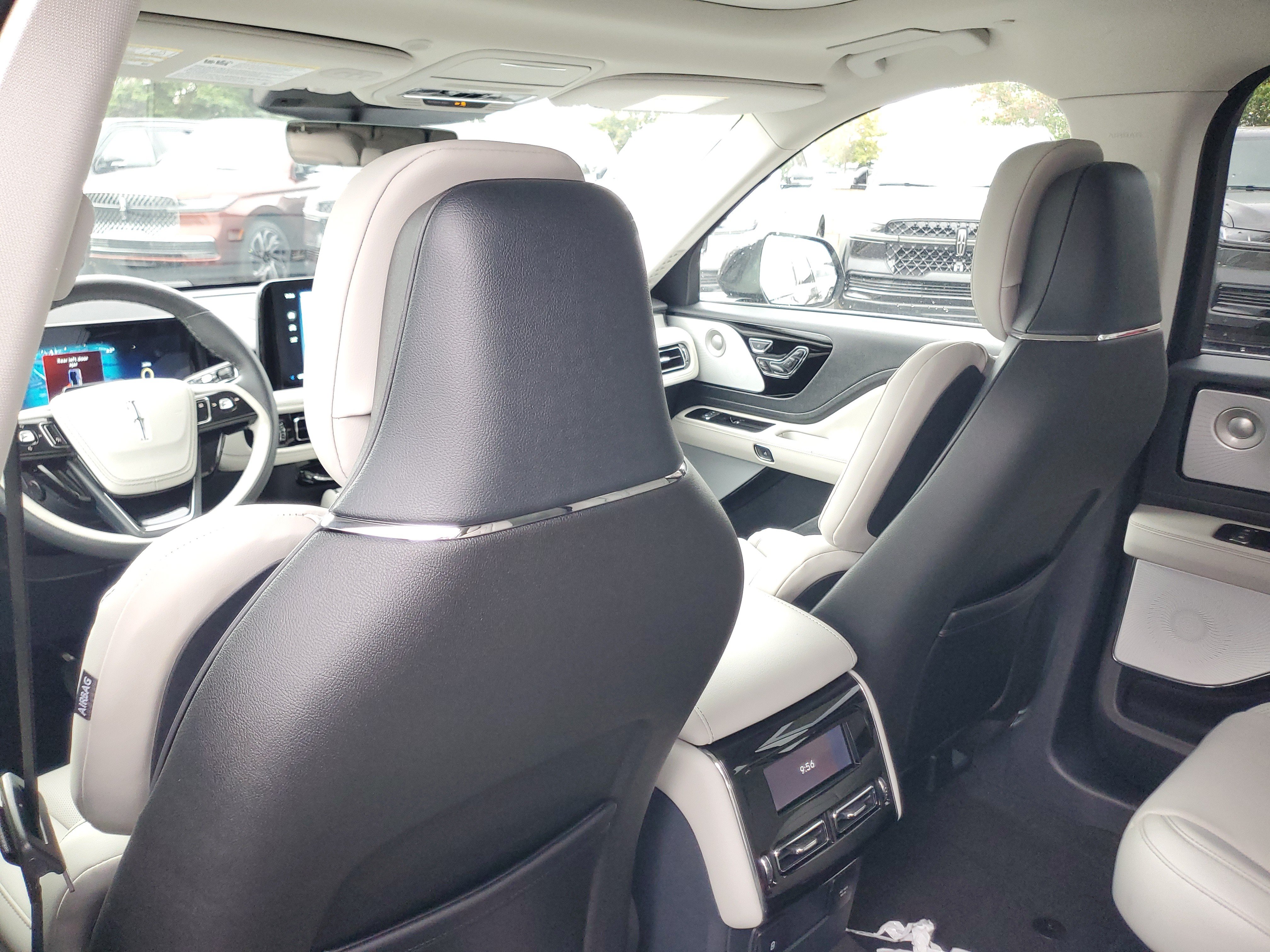 New 2026 Lincoln Aviator Reserve AWD/4WD image 24