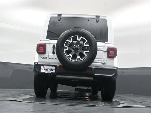 New 2026 Jeep Wrangler Sahara AWD/4WD image 40