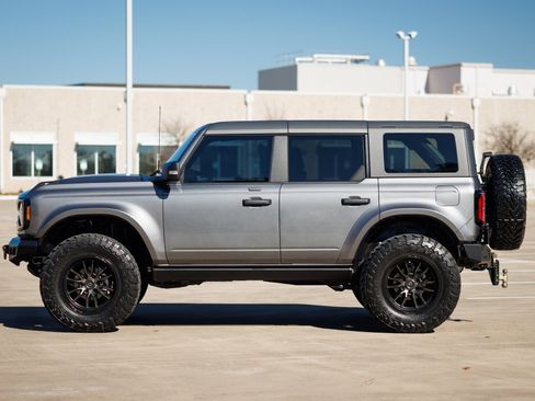 Used 2022 Ford Bronco Wildtrak image 26