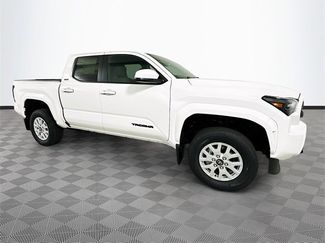 New 2025 Toyota Tacoma SR5 video 3