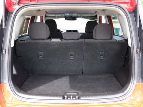 Used 2019 Kia Soul FWD image 13