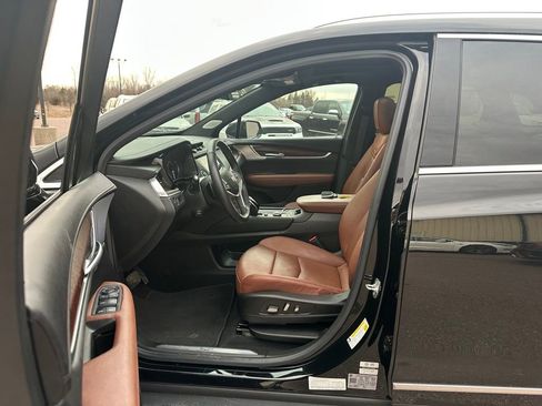 Used 2024 Cadillac XT5 Premium Luxury image 10