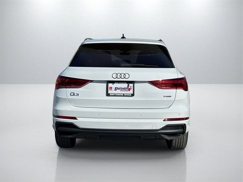 Used 2025 Audi Q3 2.0T Premium image 6