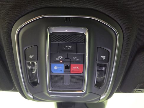 New 2026 Jeep Grand Cherokee Altitude RWD image 19
