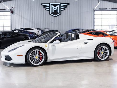 Used 2018 Ferrari 488 Spider RWD image 22