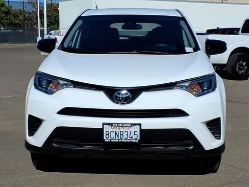 Used 2018 Toyota RAV4 LE image 2