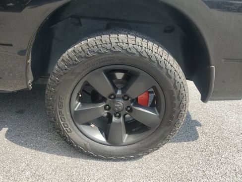 Used 2017 RAM 1500 Express w/ Express Value Package RWD image 8