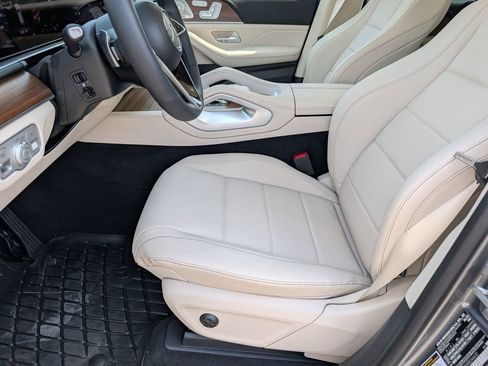 Used 2024 Mercedes-Benz GLE 450 4MATIC image 12