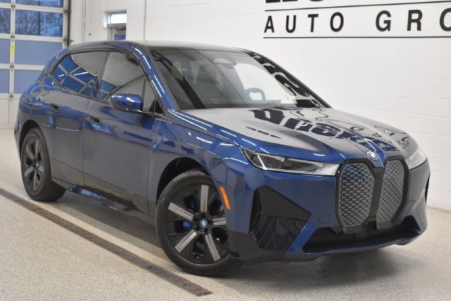 Used 2024 BMW iX xDrive50 w/ Sport Package AWD/4WD image 1