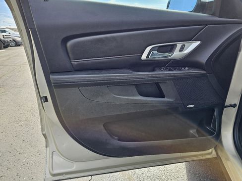 Used 2015 GMC Terrain SLT w/ LPO, Protection Package image 4