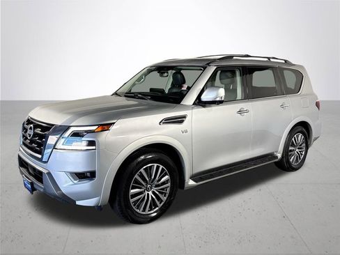 Used 2022 Nissan Armada SL image 2