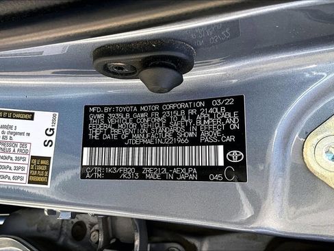 Used 2022 Toyota Corolla LE w/ Carpet Mat Package (TMS) FWD image 9