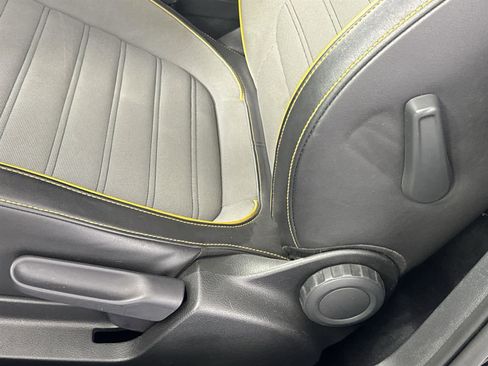 Used 2016 Volkswagen Beetle 1.8T Dune image 12