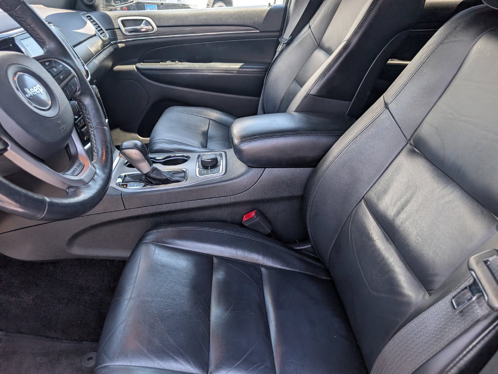 Used 2019 Jeep Grand Cherokee Limited w/ Trailer Tow Group IV AWD/4WD image 13