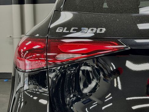 Used 2026 Mercedes-Benz GLC 300 image 13