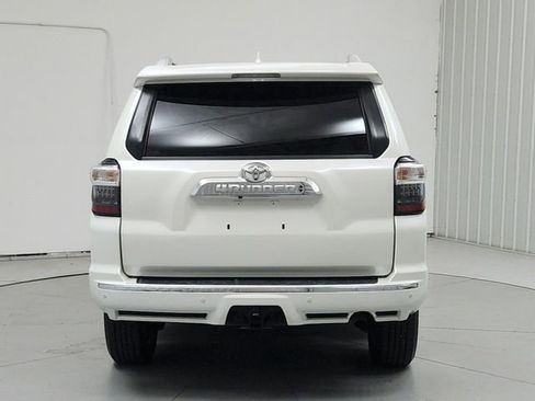 Used 2019 Toyota 4Runner Limited AWD/4WD image 6