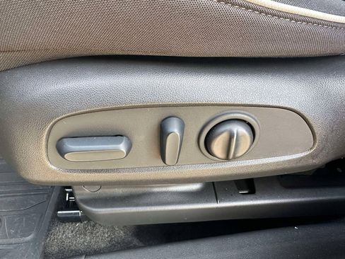 Used 2023 Chevrolet TrailBlazer LT w/ Convenience Package image 16