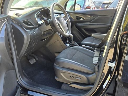 Used 2022 Buick Encore Preferred w/ Safety Package image 13