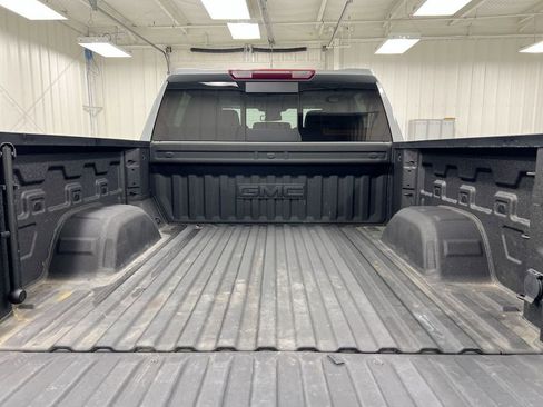 Used 2023 GMC Sierra 1500 SLT AWD/4WD image 25