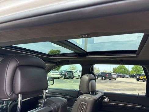 Used 2017 Jeep Grand Cherokee Summit AWD/4WD image 24
