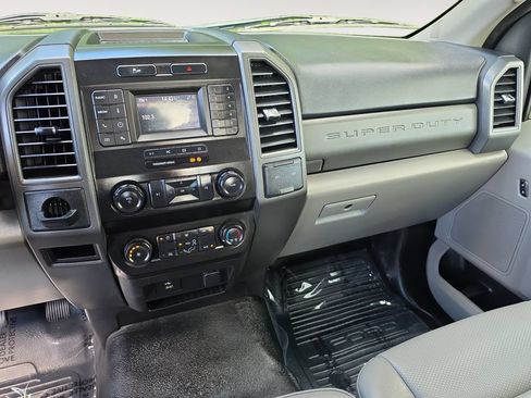 Used 2021 Ford F250 XL w/ Power Equipment Group RWD image 11