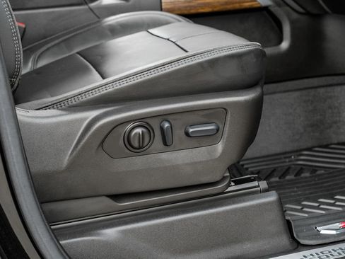 Used 2023 Chevrolet Silverado 3500 High Country w/ Z71 Off-Road Package image 44