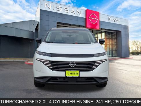 New 2025 Nissan Murano SL image 2