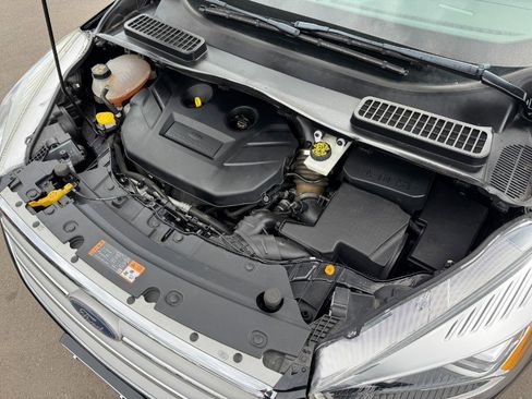 Used 2019 Ford Escape Titanium AWD/4WD image 23