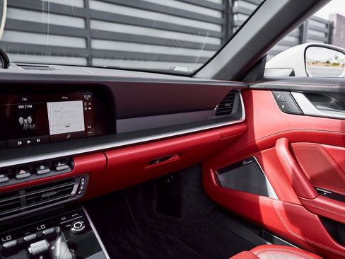 Used 2022 Porsche 911 Turbo S w/ 911 Turbo Sportdesign Package image 78