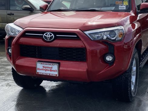 Certified 2024 Toyota 4Runner SR5 image 7