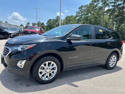 Used 2020 Chevrolet Equinox LS w/ LS Convenience Package FWD image 6