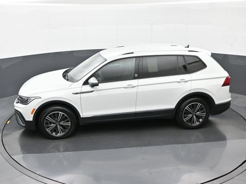 Used 2024 Volkswagen Tiguan Wolfsburg Edition AWD/4WD image 36