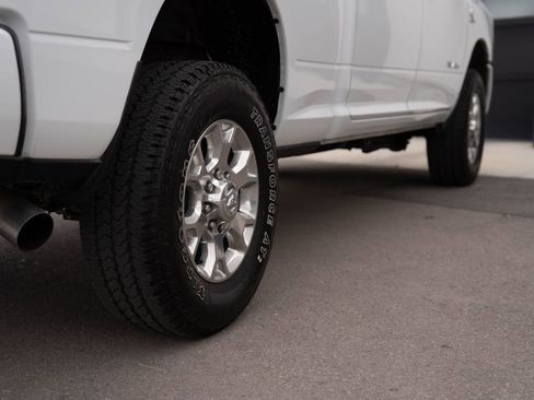 Used 2024 RAM 2500 Laramie w/ Safety Group AWD/4WD image 10